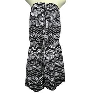 mlle gabrielle Strapless Romper 1X Black White Geometric Print Pockets Elastic